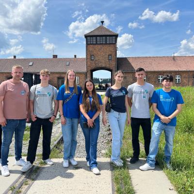 Auf dem Bild v.l.n.r.: Thorsten Ackermann, Christian Steidle, Lucas Lang, Janine Lebioda, Daria Antohi, Elisabeth Stil, Nick Ament, Silvio Trbanos (Foto: Thorsten Ackermann)